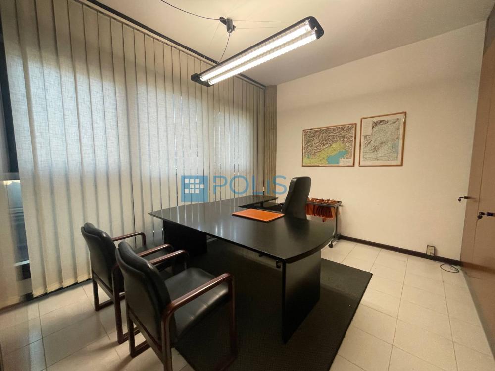 ufficio in vendita a Padova in zona Portello