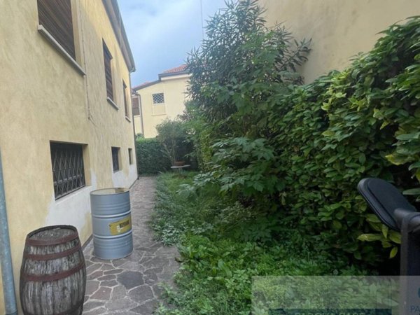 casa indipendente in vendita a Padova in zona Stanga