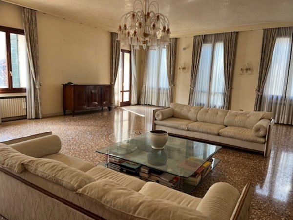 casa indipendente in vendita a Padova in zona Centro Storico