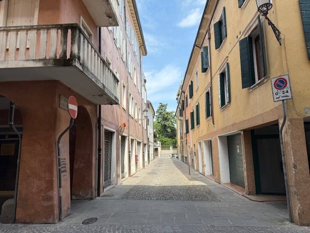 negozio in vendita a Padova in zona Centro Storico