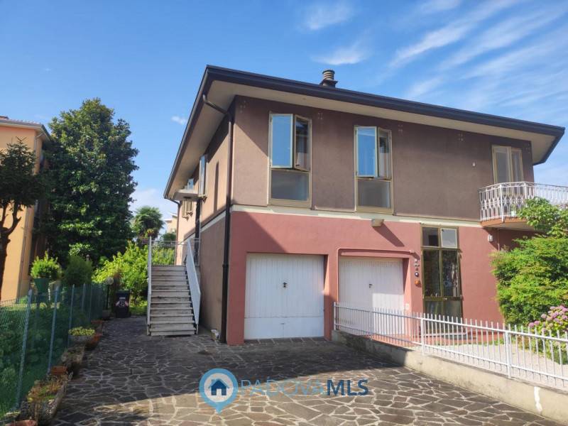 appartamento in vendita a Padova in zona Sant'Osvaldo / Santa Rita