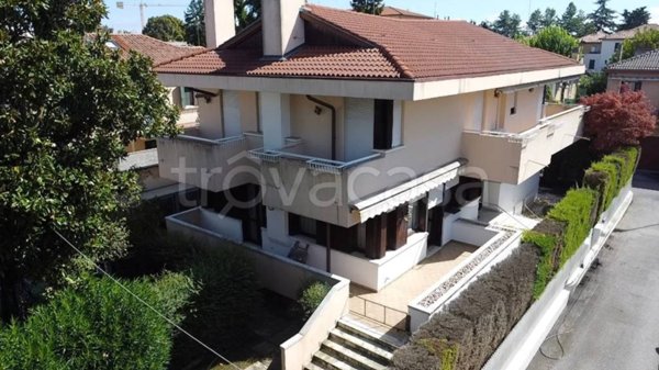 casa indipendente in vendita a Padova in zona San Bellino