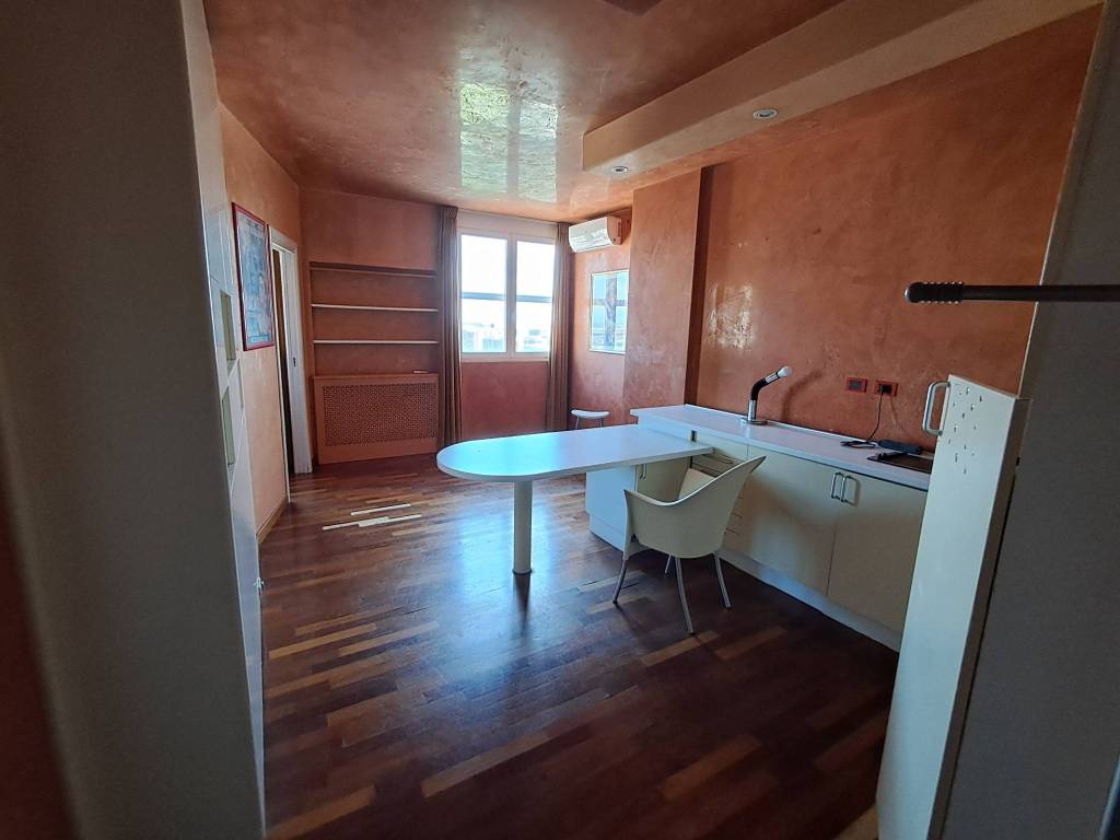 appartamento in vendita a Padova in zona Savonarola