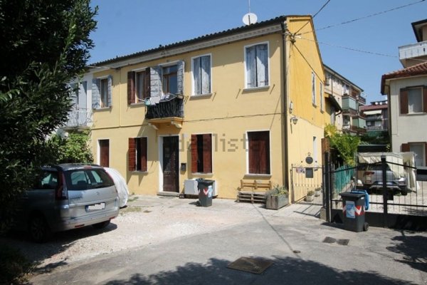 casa indipendente in vendita a Padova in zona San Carlo