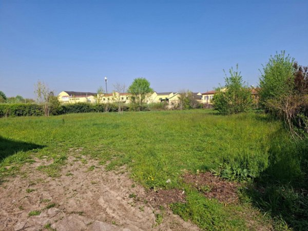 terreno edificabile in vendita a Padova in zona Arcella