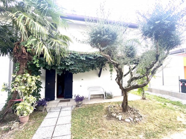 casa indipendente in vendita a Padova in zona Guizza