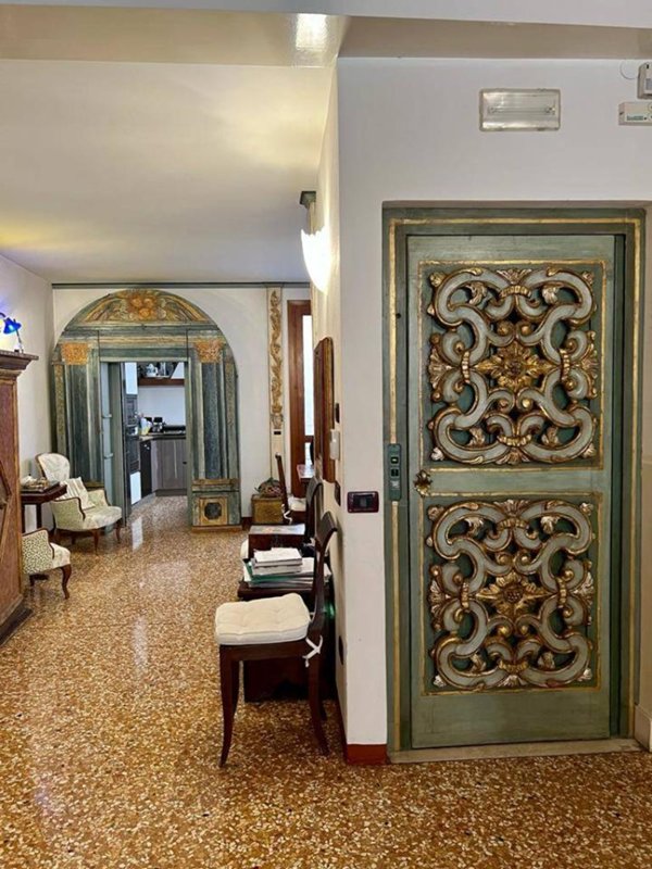 negozio in vendita a Padova in zona Centro Storico