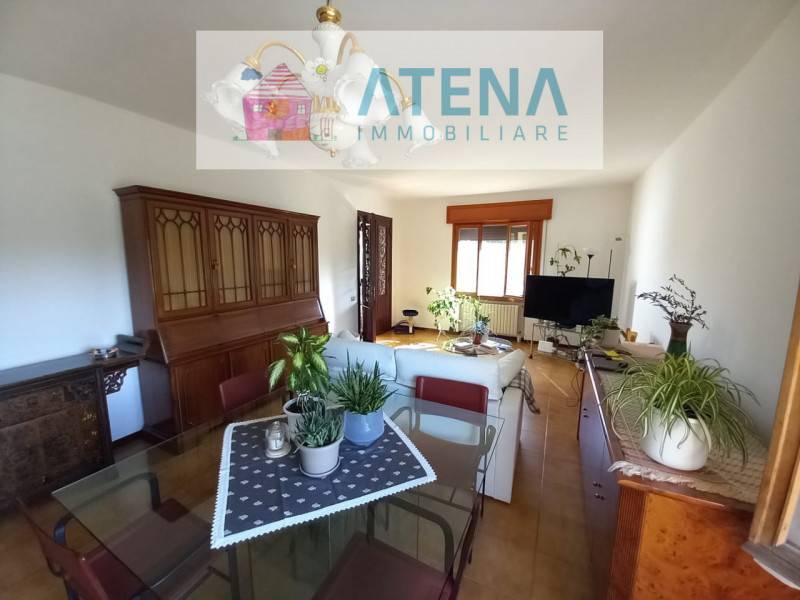 casa indipendente in vendita a Padova in zona Montà