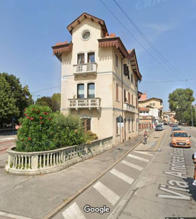 appartamento in vendita a Padova in zona Madonna Pellegrina