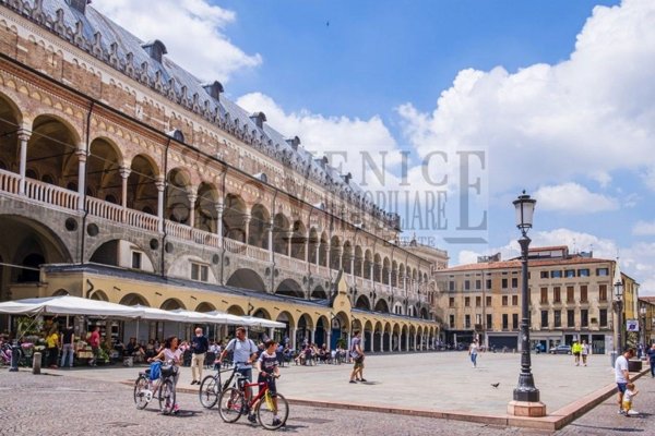 negozio in vendita a Padova