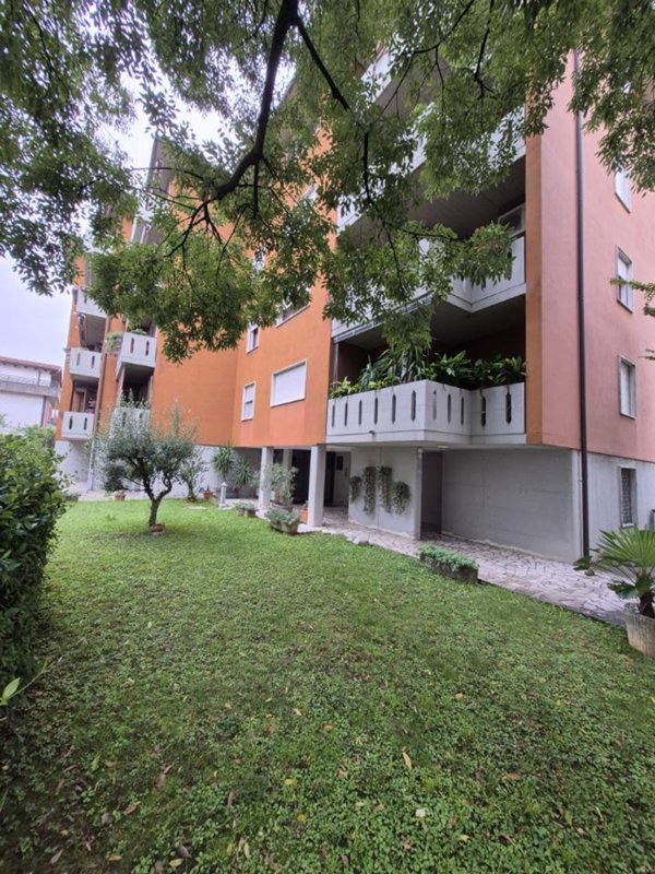 appartamento in vendita a Padova in zona Brentelle