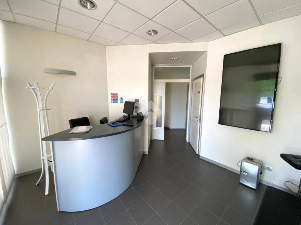 ufficio in vendita a Padova in zona Mandria