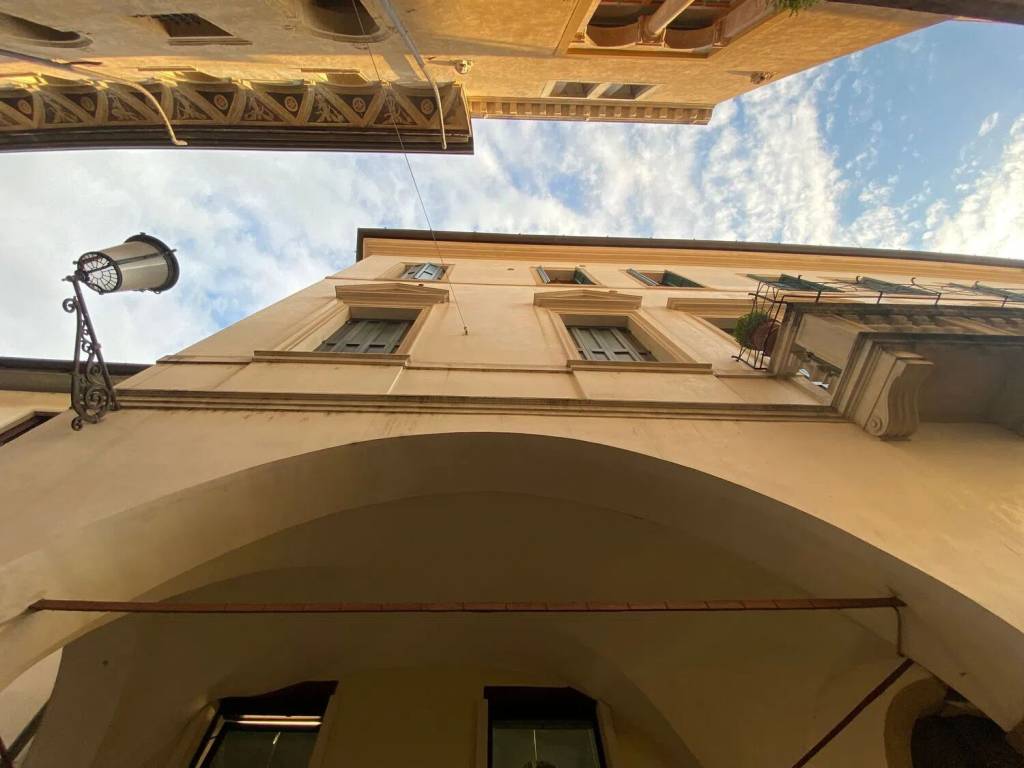 ufficio in vendita a Padova in zona Centro Storico