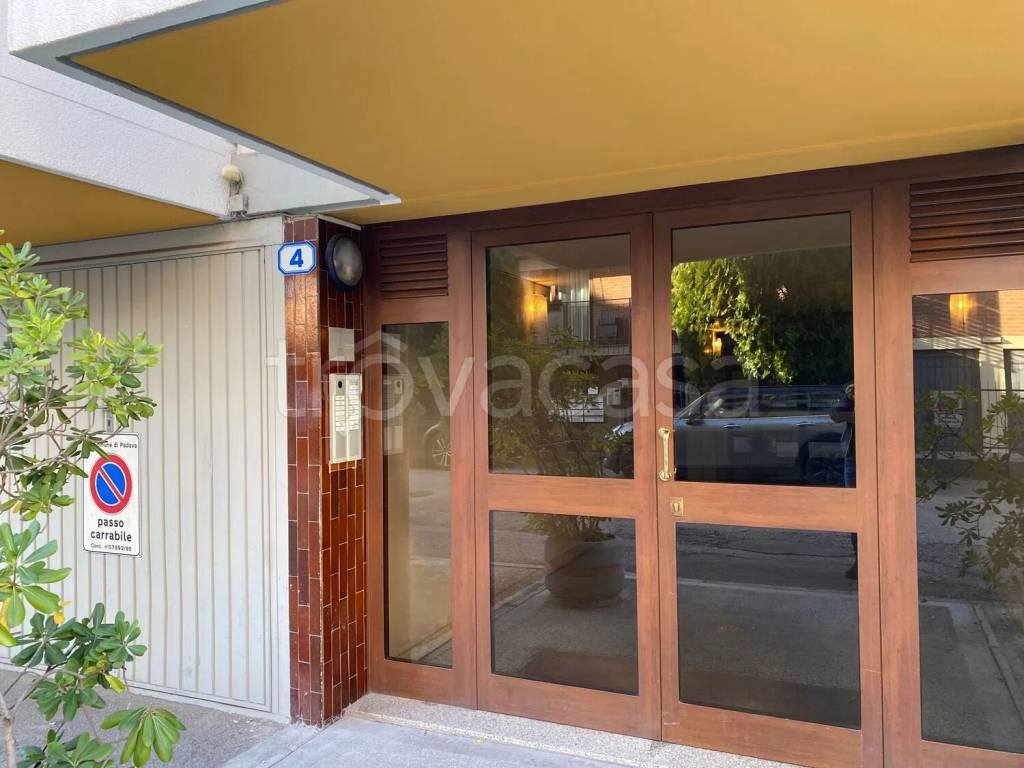 appartamento in vendita a Padova in zona Arcella