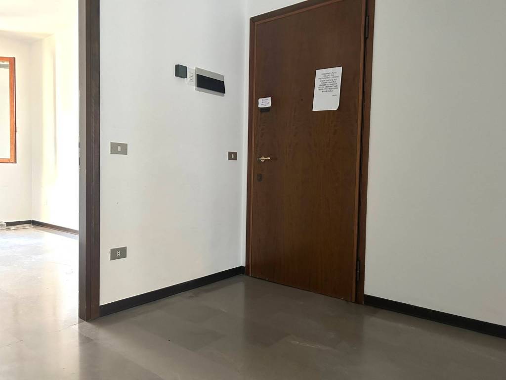 ufficio in vendita a Padova in zona Savonarola