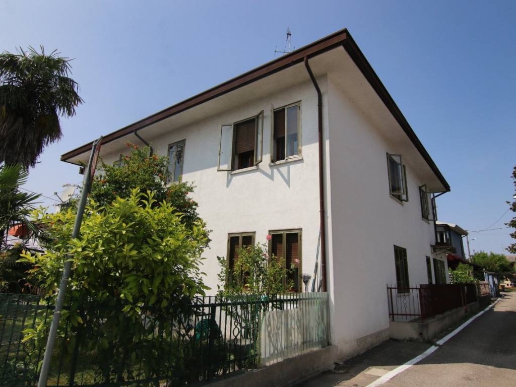 appartamento in vendita a Padova in zona Forcellini / Terranegra