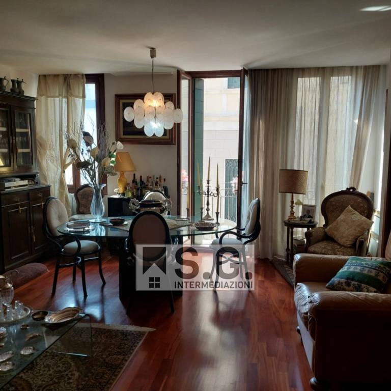 casa indipendente in vendita a Padova in zona Centro Storico