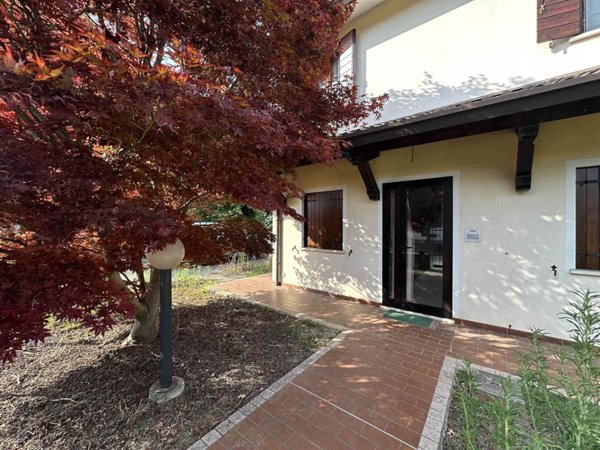 casa indipendente in vendita a Padova in zona Mandria