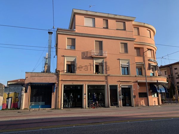 ufficio in vendita a Padova in zona Arcella