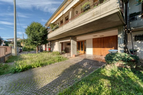 casa indipendente in vendita a Padova in zona Montà