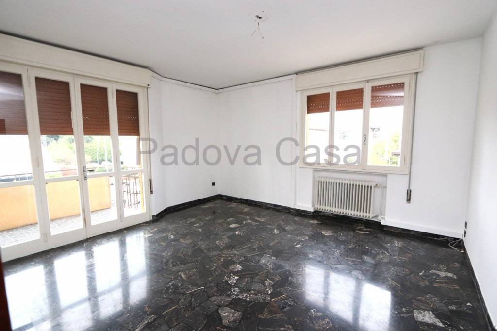 appartamento in vendita a Padova in zona Pontevigodarzere