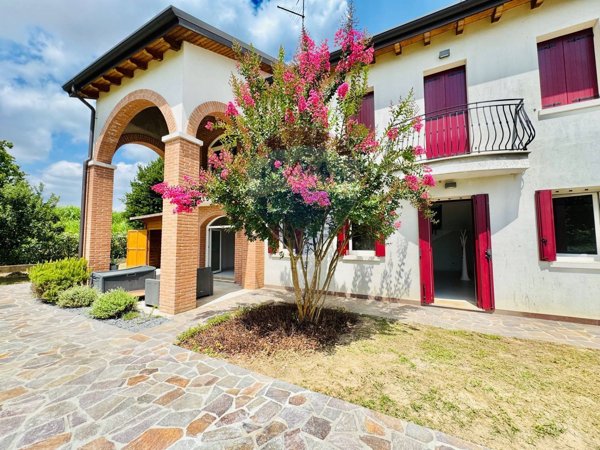 casa indipendente in vendita a Padova in zona Brentelle