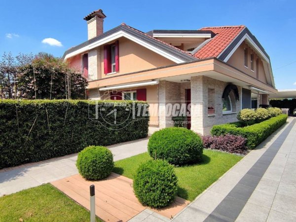 casa indipendente in vendita a Padova in zona Brentelle