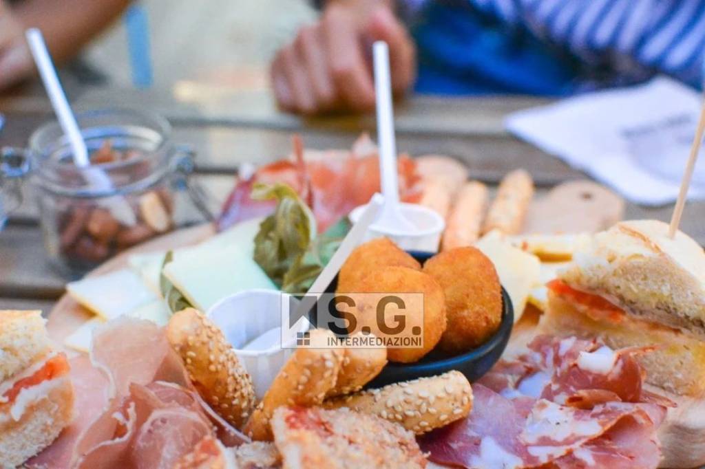 negozio in vendita a Padova in zona Centro Storico