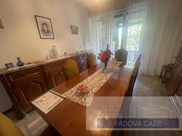 appartamento in vendita a Padova in zona Montà