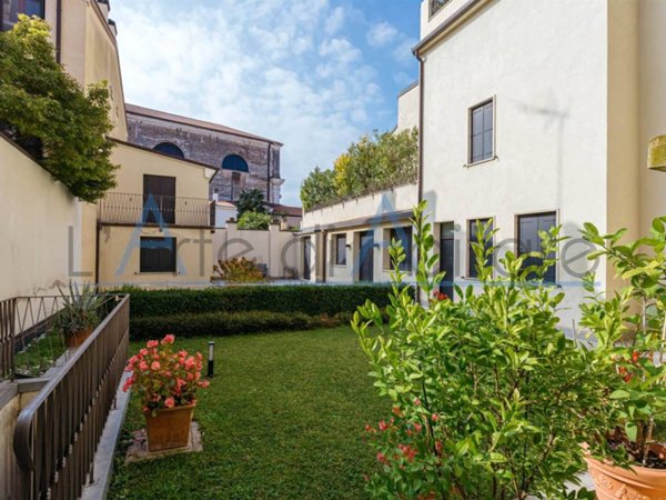 appartamento in vendita a Padova in zona Savonarola