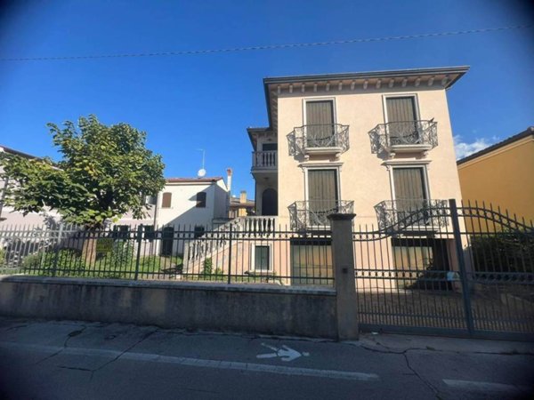 casa indipendente in vendita a Padova in zona Guizza