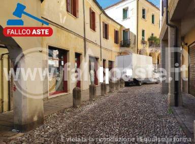 negozio in vendita a Padova in zona Centro Storico
