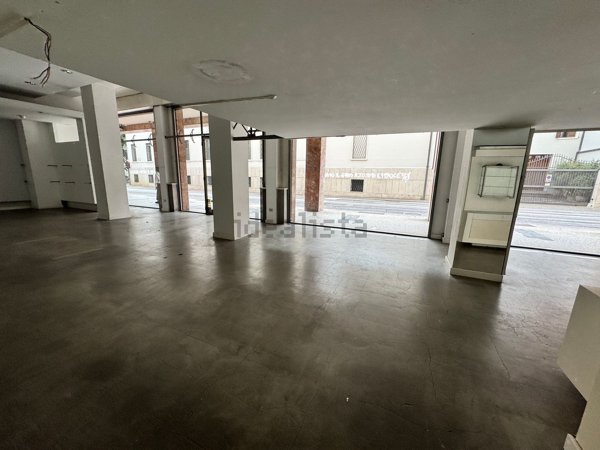 negozio in vendita a Padova