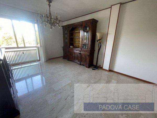 appartamento in vendita a Padova in zona Sacra Famiglia