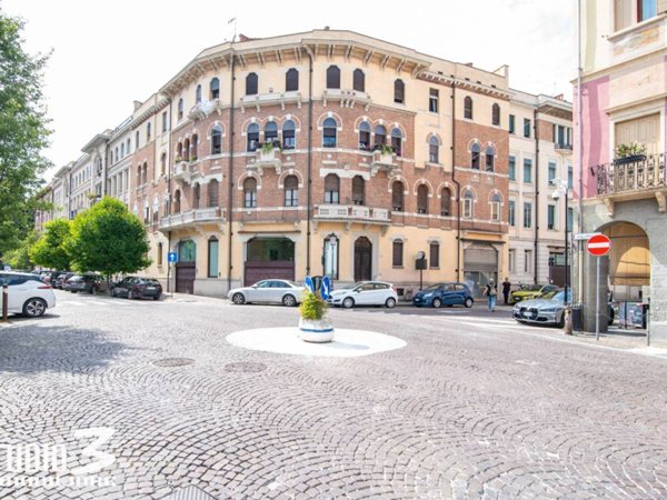 appartamento in vendita a Padova in zona Savonarola