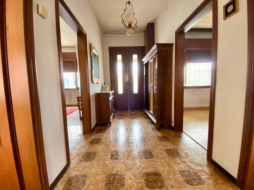 casa indipendente in vendita a Padova in zona Montà