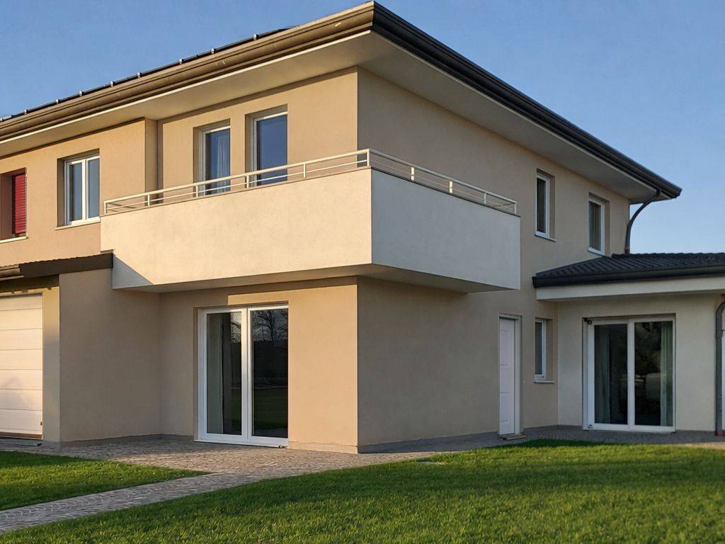 casa indipendente in vendita a Padova in zona Mandria