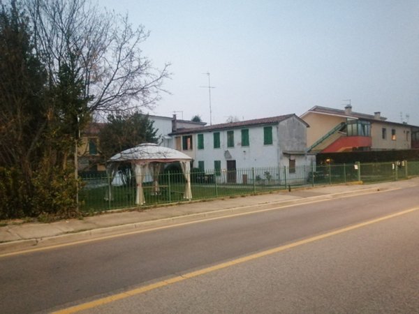 casa indipendente in vendita a Padova in zona Centro Storico