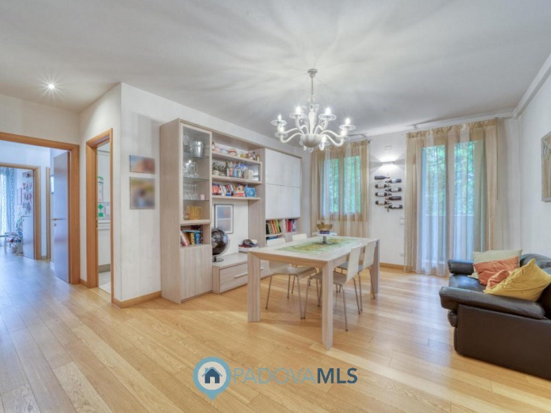 appartamento in vendita a Padova in zona Ponte di Brenta