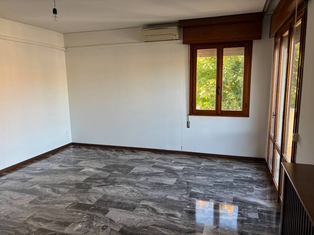 appartamento in vendita a Padova in zona Sacra Famiglia