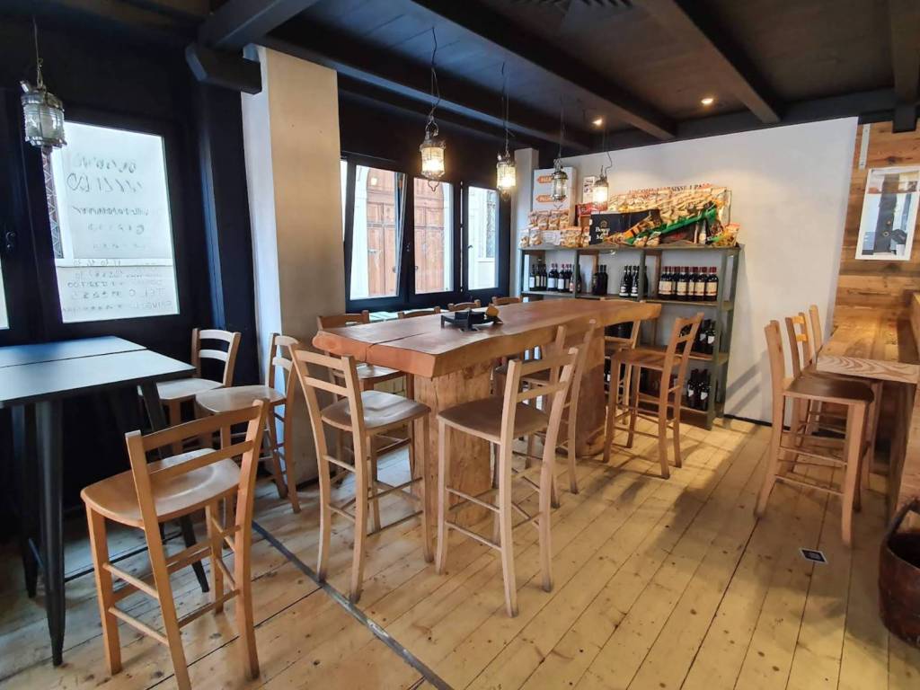 negozio in vendita a Padova in zona Savonarola