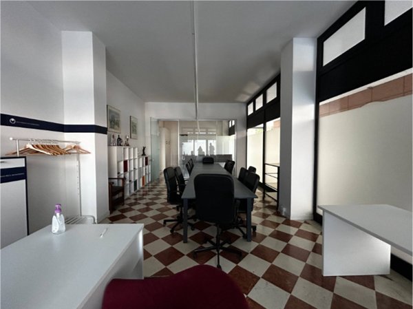 negozio in vendita a Padova in zona Ponte di Brenta