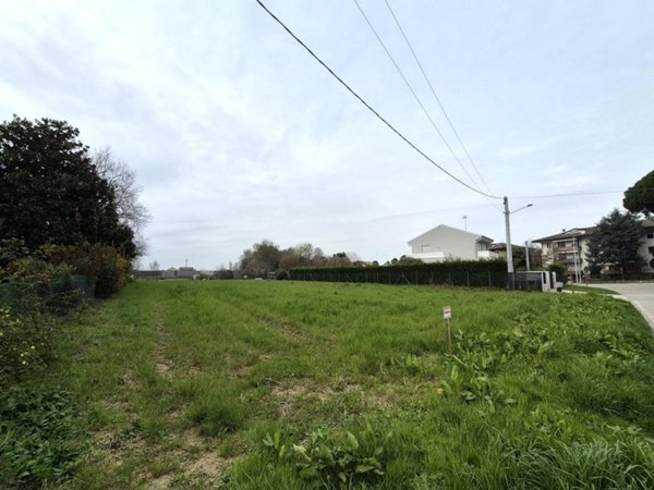 negozio in vendita a Padova in zona Montà