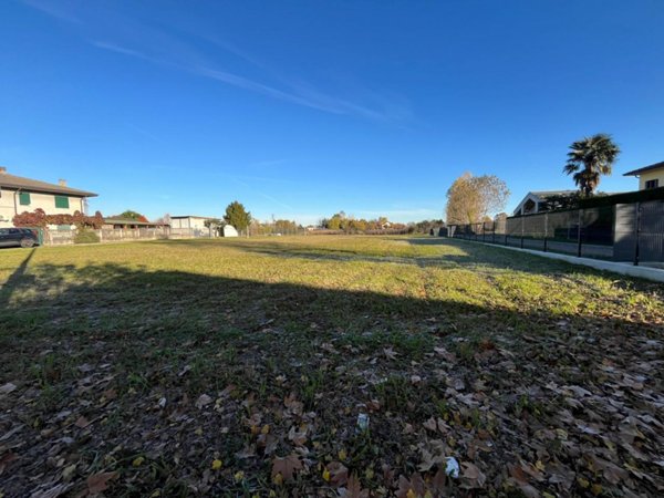 terreno agricolo in vendita a Padova in zona San Carlo