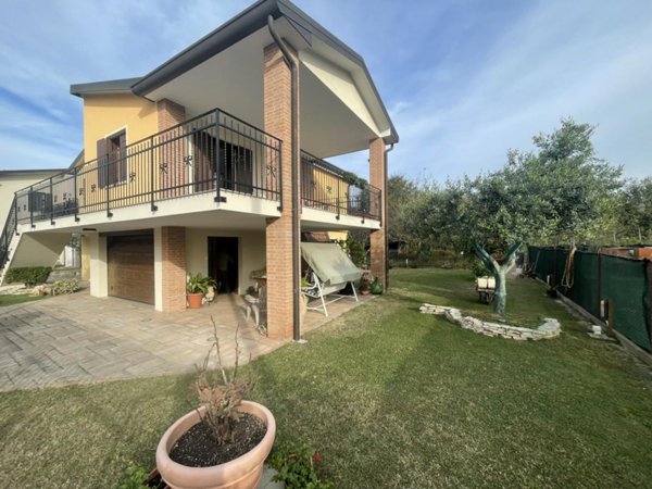 casa indipendente in vendita a Padova in zona Guizza