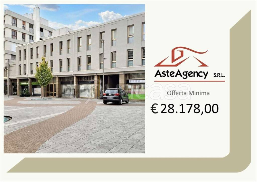 locale commerciale in vendita a Padova