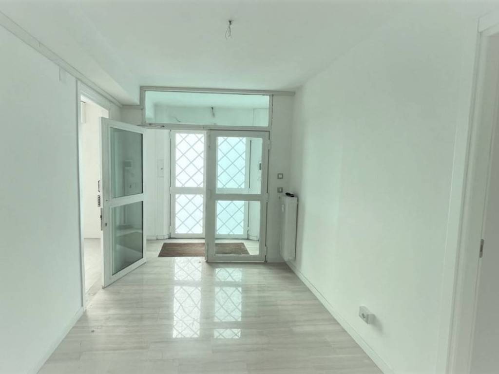 ufficio in vendita a Padova in zona Stanga