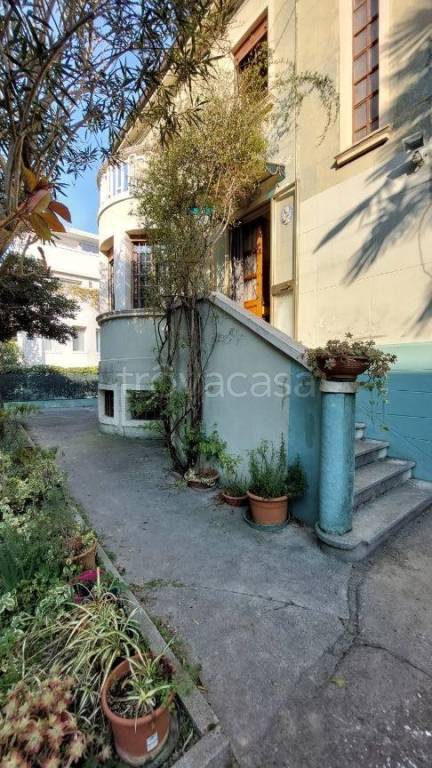 casa indipendente in vendita a Padova in zona Madonna Pellegrina