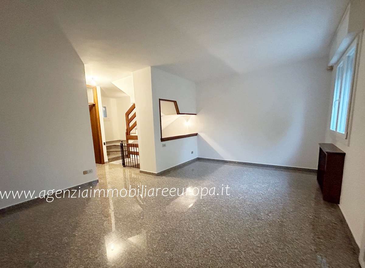 casa indipendente in vendita a Padova in zona Guizza