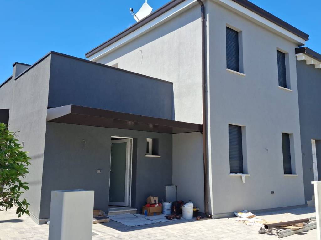 casa indipendente in vendita a Padova in zona Stanga
